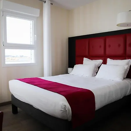 Отель Logis Saint Guirec Et De La