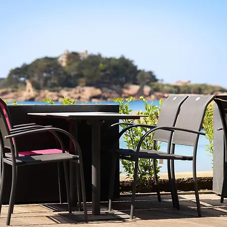 Logis Saint Guirec Et De La