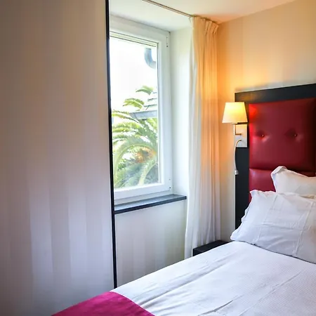 Logis Saint Guirec Et De La
