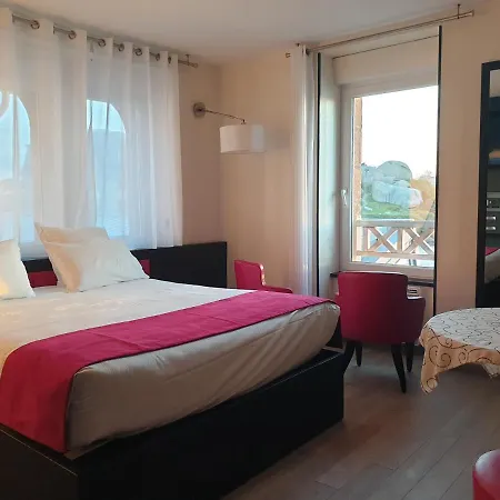 Logis Saint Guirec Et De La